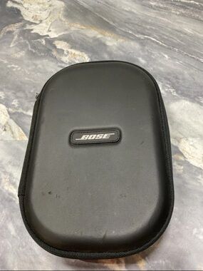 Bose Headphones QuietComfort Bluetooth Wireless Noise Cancelling -Moonstone Blue